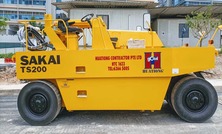 Nine Wheel Tired Roller